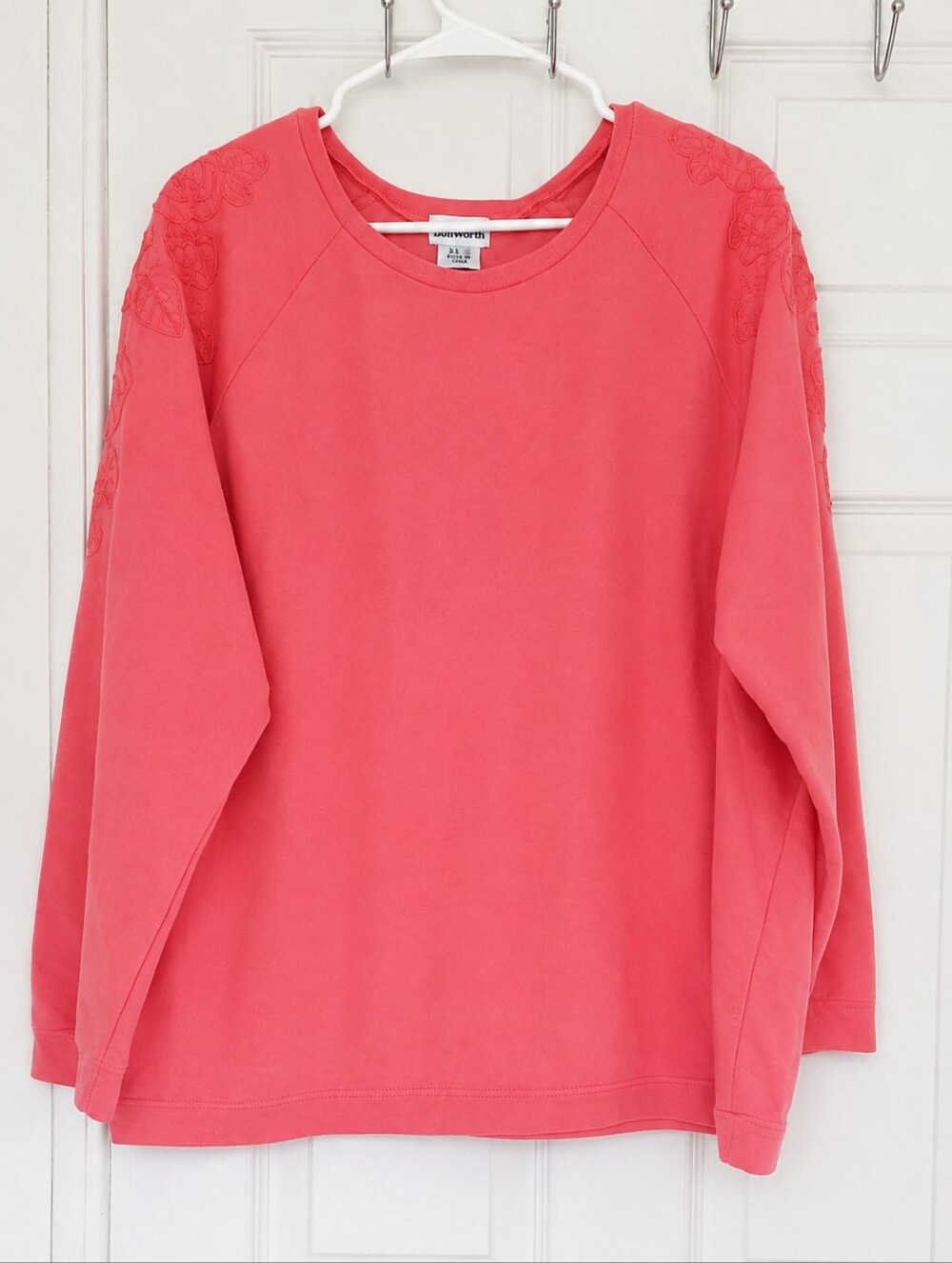 BonWorth Women's Coral-Pink Crewneck Sweatshirt Embroidered Flower Shoulders XL